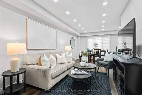 19 Woodstream Avenue Brampton ON L6R 1M7