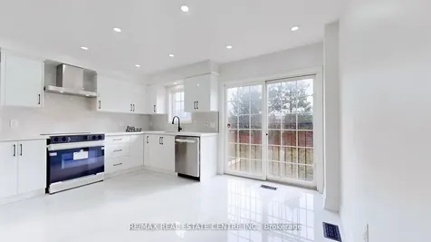 51 Denison Avenue Brampton ON L6X 0T7