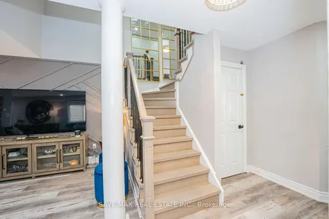 6 Weather Vane Lane Brampton ON L6X 2R5