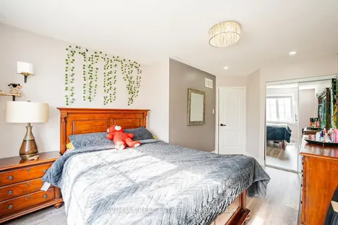 6 Weather Vane Lane Brampton ON L6X 2R5