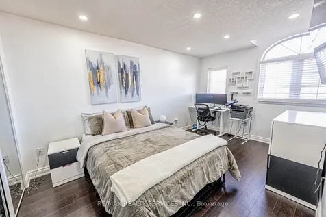 204 Lockwood Road Brampton ON L6Y 4Y4