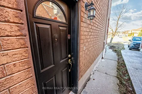 204 Lockwood Road Brampton ON L6Y 4Y4