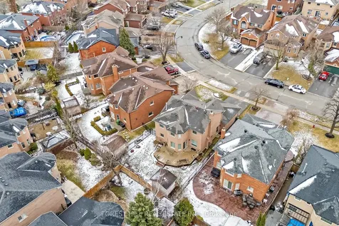 85 Hutton Crescent Caledon ON L7C 1A7