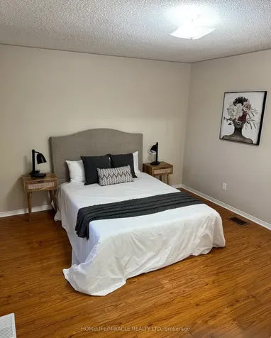 8 Silver Egret Road Brampton ON L7A 2Z9