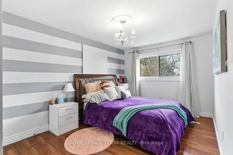 276 Royal Salisbury Way Brampton ON L6V 3H4