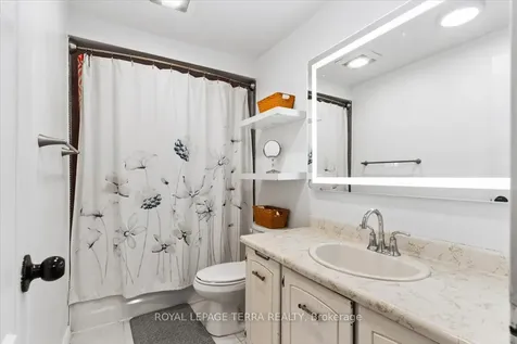 276 Royal Salisbury Way Brampton ON L6V 3H4