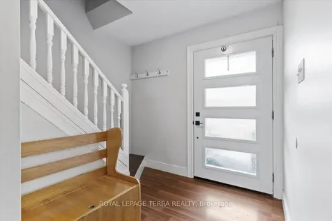 276 Royal Salisbury Way Brampton ON L6V 3H4