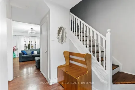 276 Royal Salisbury Way Brampton ON L6V 3H4