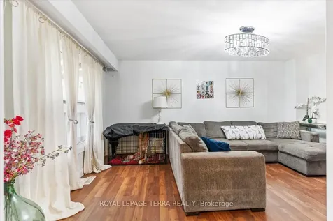 276 Royal Salisbury Way Brampton ON L6V 3H4