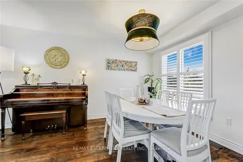 2430 Alder Drive Burlington ON L7P 4X2