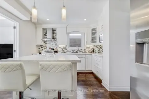 2430 Alder Drive Burlington ON L7P 4X2