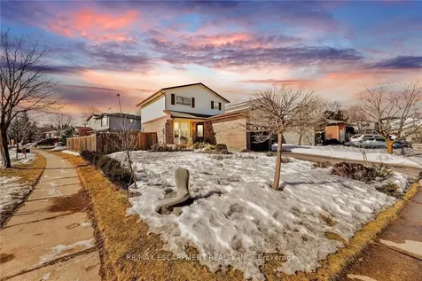 2430 Alder Drive Burlington ON L7P 4X2