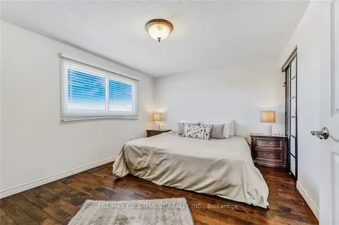 2430 Alder Drive Burlington ON L7P 4X2