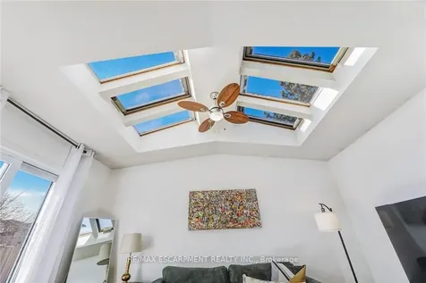 2430 Alder Drive Burlington ON L7P 4X2