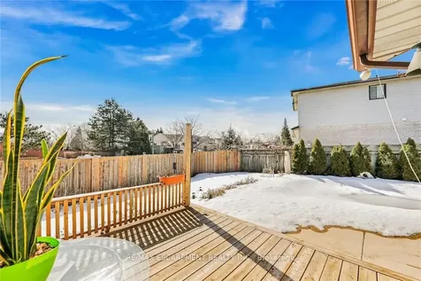 2430 Alder Drive Burlington ON L7P 4X2