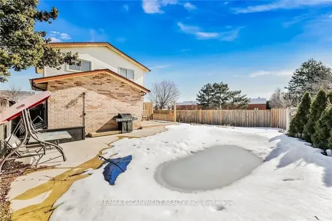 2430 Alder Drive Burlington ON L7P 4X2