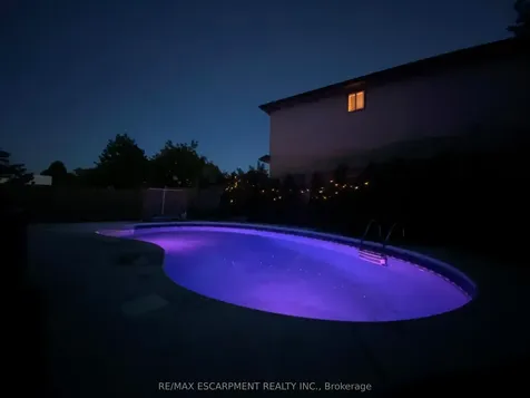 2430 Alder Drive Burlington ON L7P 4X2