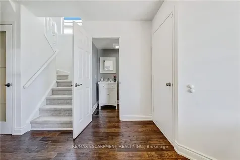 2430 Alder Drive Burlington ON L7P 4X2