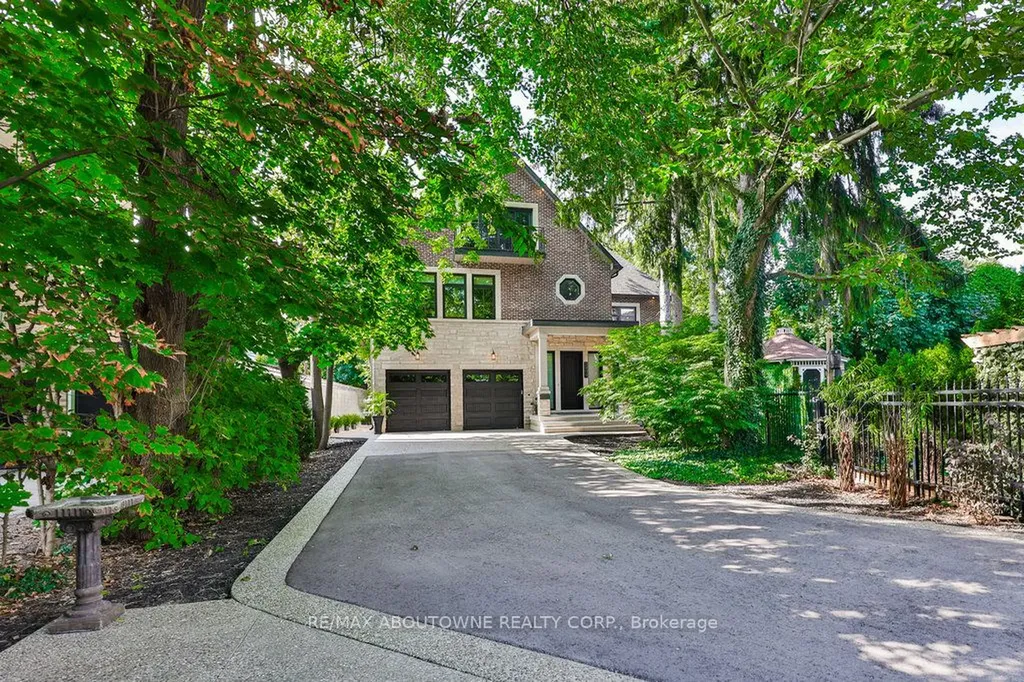 2409 Lakeshore Road Burlington ON L7R 1B8