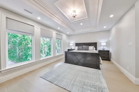 2409 Lakeshore Road Burlington ON L7R 1B8