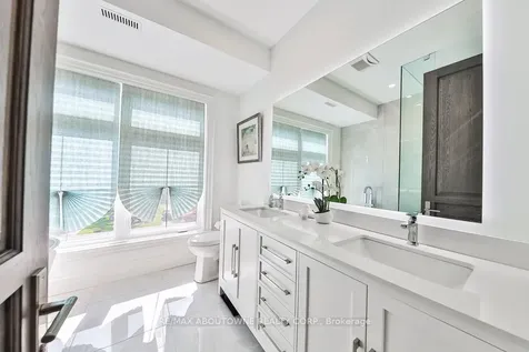 2409 Lakeshore Road Burlington ON L7R 1B8