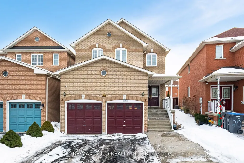 28 Binder Twine Trail N Brampton ON L6Y 0X3