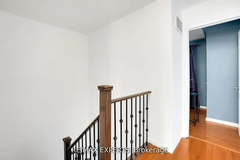 16 Vermont Road Brampton ON L7A 3G3