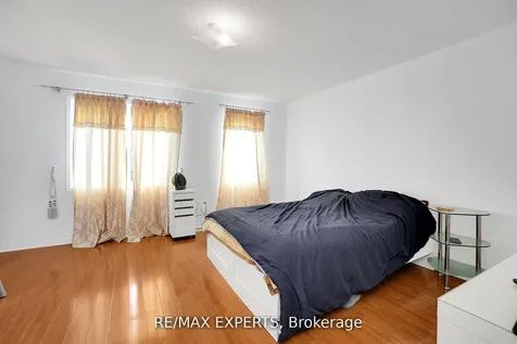 16 Vermont Road Brampton ON L7A 3G3