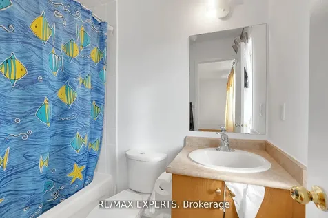 16 Vermont Road Brampton ON L7A 3G3