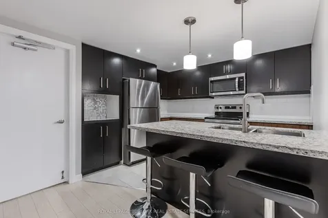 2290 Woodward Avenue Burlington ON L7R 1T6