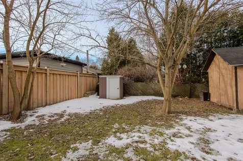 2290 Woodward Avenue Burlington ON L7R 1T6