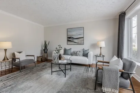 2290 Woodward Avenue Burlington ON L7R 1T6