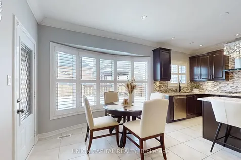 17 Vernosa Drive Brampton ON L6Y 3A6