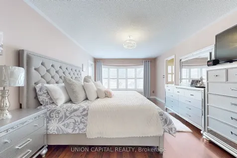 17 Vernosa Drive Brampton ON L6Y 3A6