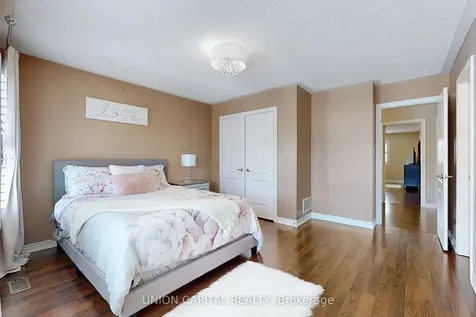 17 Vernosa Drive Brampton ON L6Y 3A6