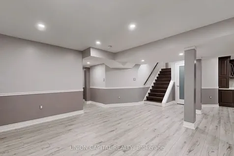 17 Vernosa Drive Brampton ON L6Y 3A6