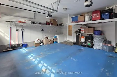 17 Vernosa Drive Brampton ON L6Y 3A6