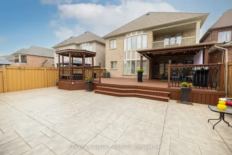 17 Vernosa Drive Brampton ON L6Y 3A6