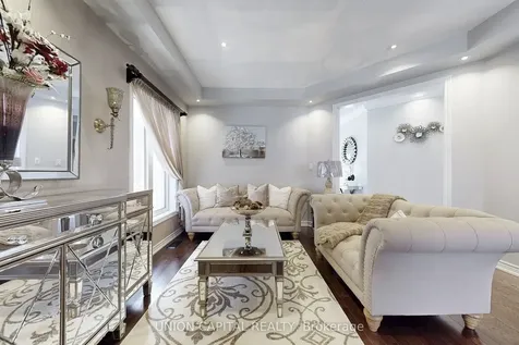 17 Vernosa Drive Brampton ON L6Y 3A6