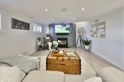 1214 Nottingham Avenue Burlington ON L7P 2R6