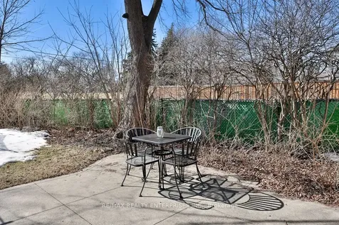 1214 Nottingham Avenue Burlington ON L7P 2R6