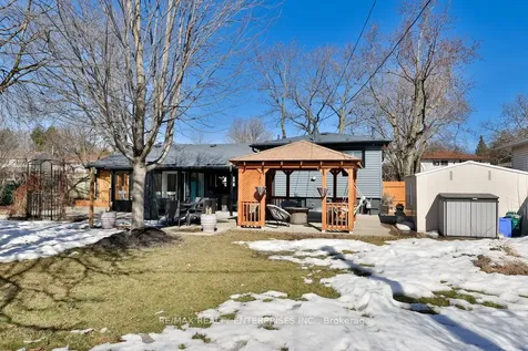 1214 Nottingham Avenue Burlington ON L7P 2R6