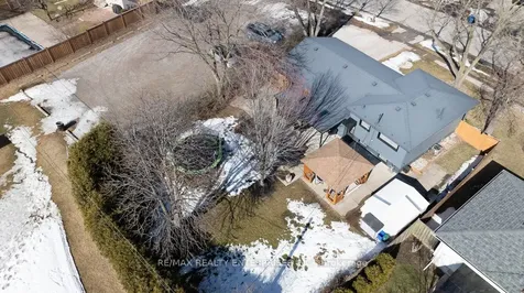 1214 Nottingham Avenue Burlington ON L7P 2R6