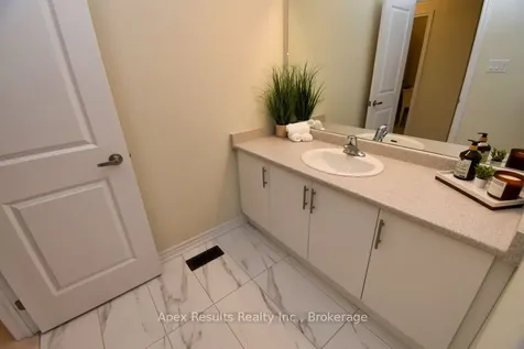 1396 Almonte Drive Burlington ON L7P 0V8