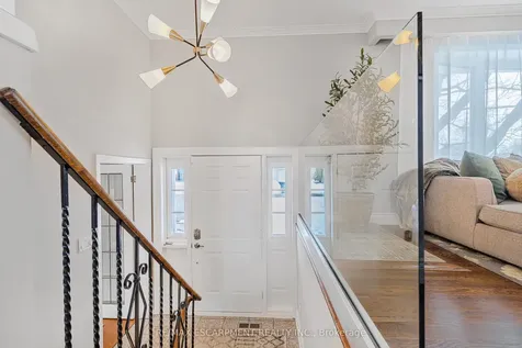 393 Beechwood Crescent Burlington ON L7L 3P7