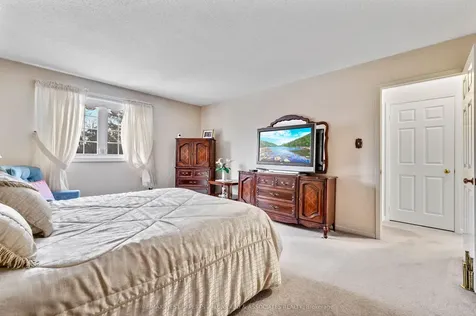 68 Floribunda Crescent Brampton ON L6T 4S2