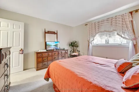 68 Floribunda Crescent Brampton ON L6T 4S2