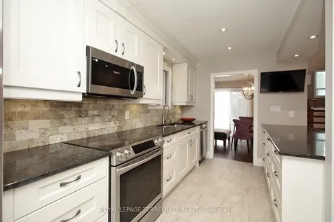 49 Weybridge Trail Brampton ON L6V 3S3