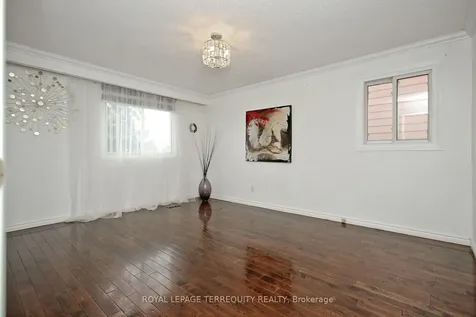 49 Weybridge Trail Brampton ON L6V 3S3