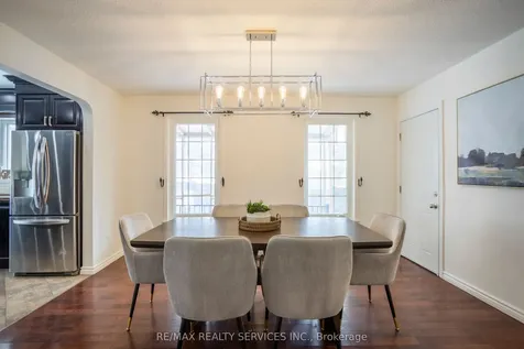 40 Nottingham Crescent Brampton ON L6S 4G4